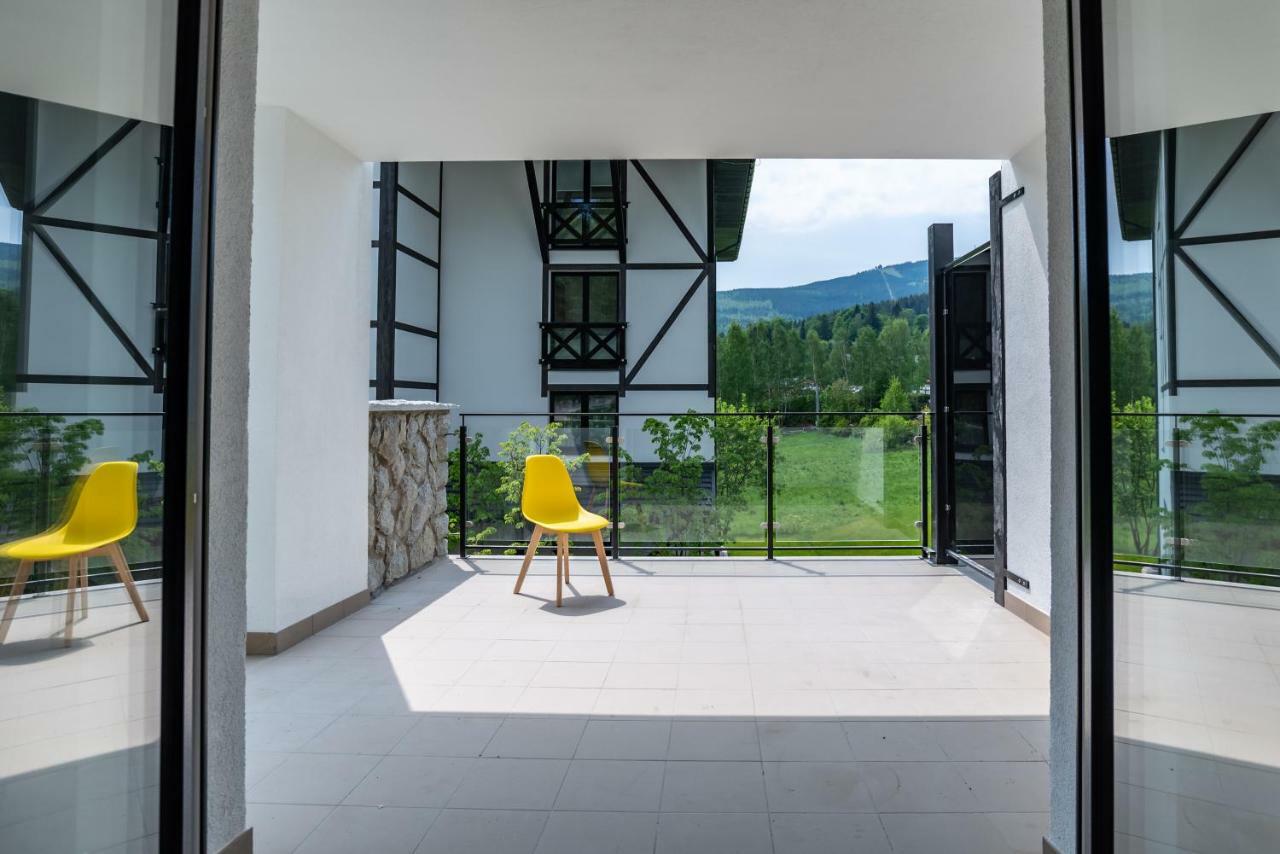 Apartamenty Amira W Kompleksie Apartamenty Piano Świeradów-Zdrój Exterior foto